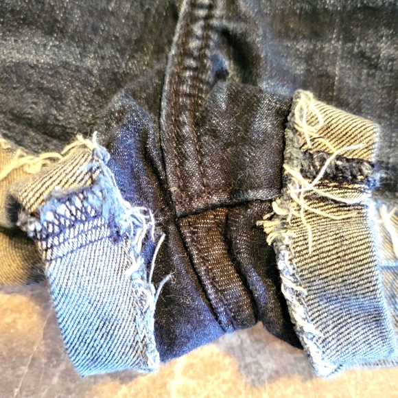 Abercrombie shorts - Picture 3 of 8